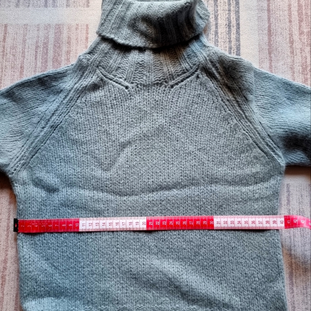 MaxMara turtleneck - Picture 6 of 6